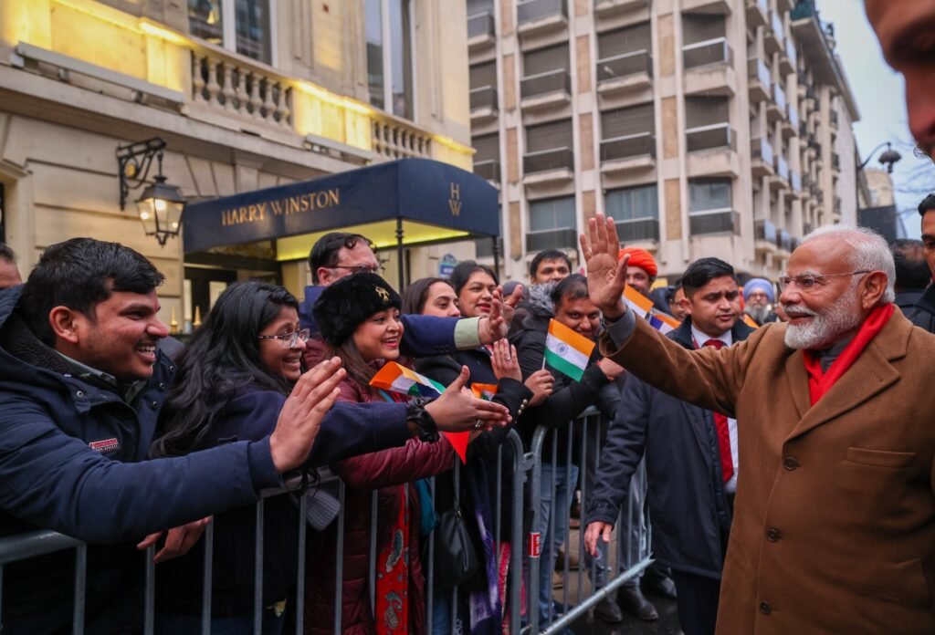 Macron and Modi: An exceptional bond highlighted by remarkable gestures, witnessed in Paris and Marseille.